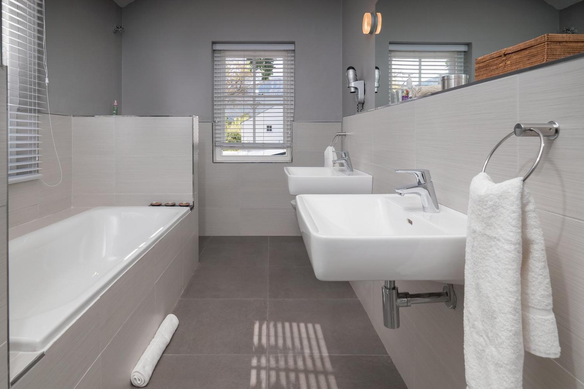 Plumwood Boutique Hotel By The Living Journey Collection Franschhoek Esterno foto